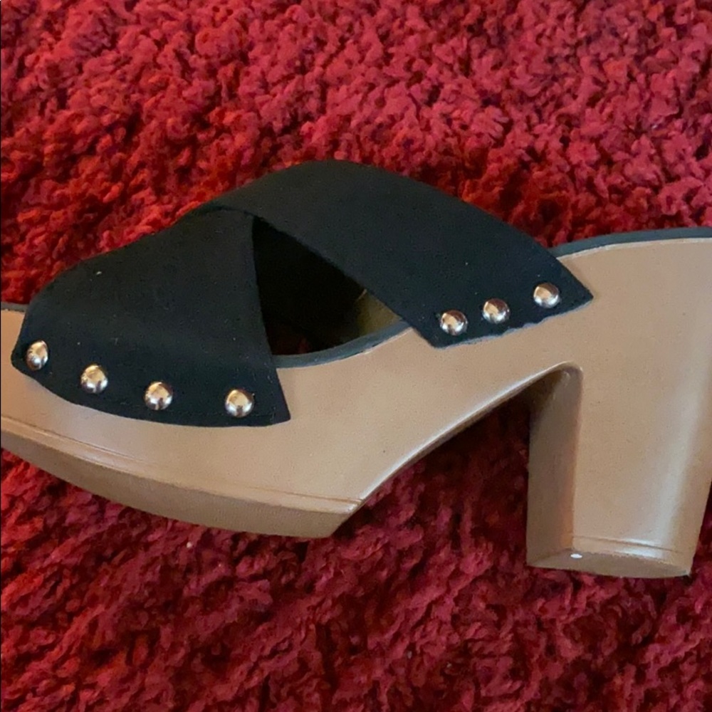 New, color black ,
